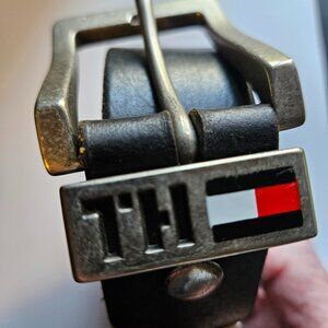 TOMMY HILFIGER LOGO LEATHER BELD SIZE 34"